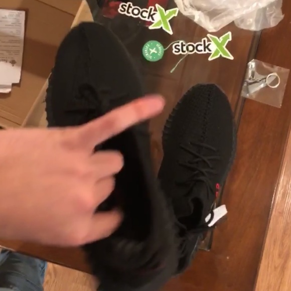 Yeezys v2 350 “bred” stock x